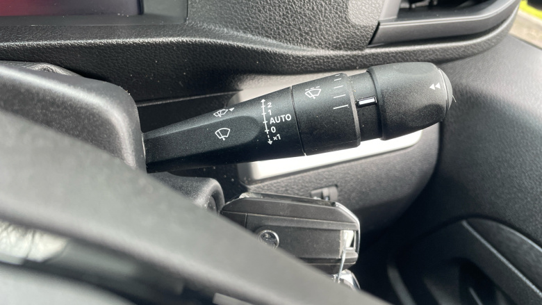 Vauxhall Vivaro L2 Diesel 1.5 Turbo D 120 Pro H1 Van